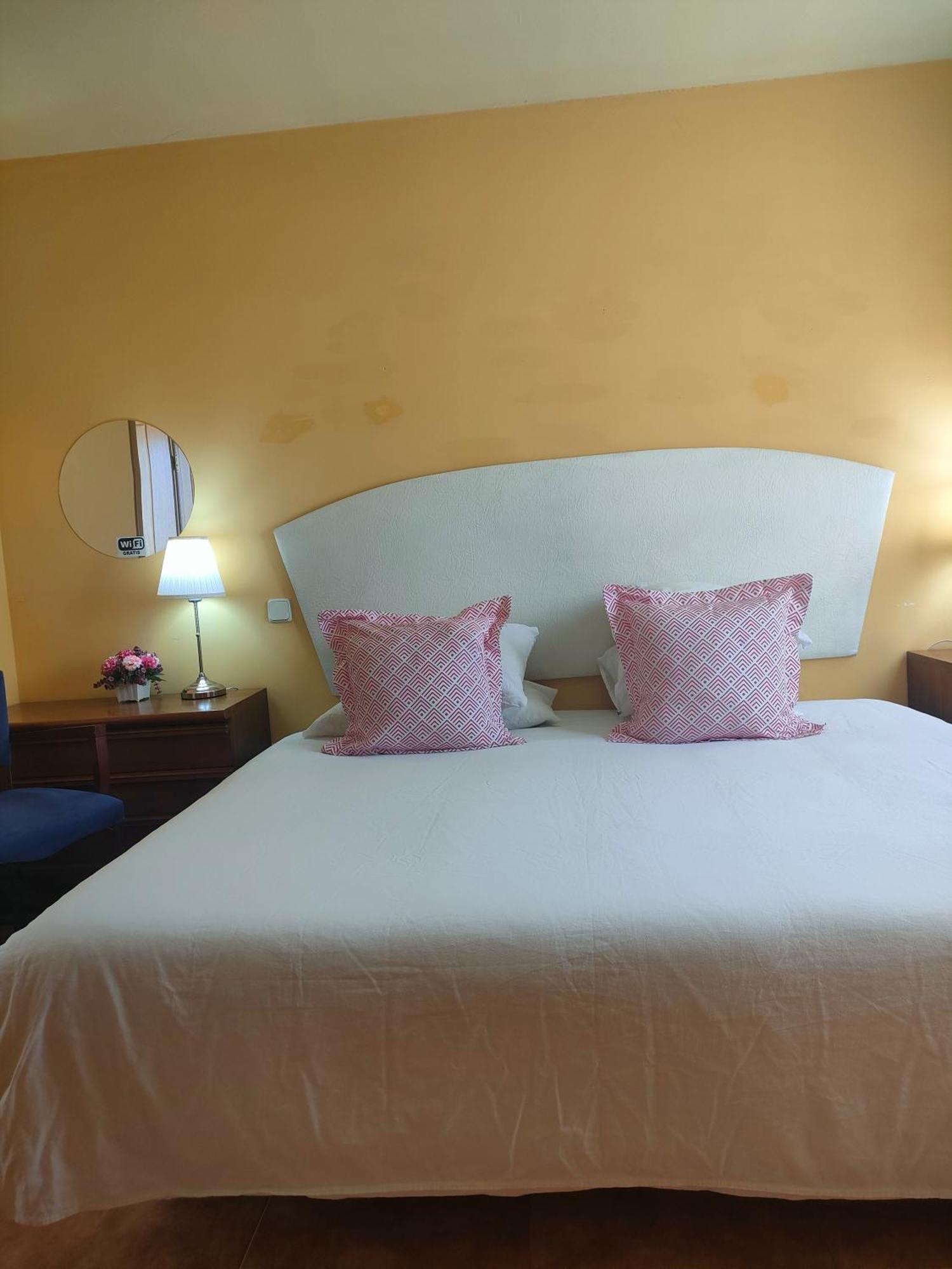 Homey Stays Anover de Tajo Ngoại thất bức ảnh