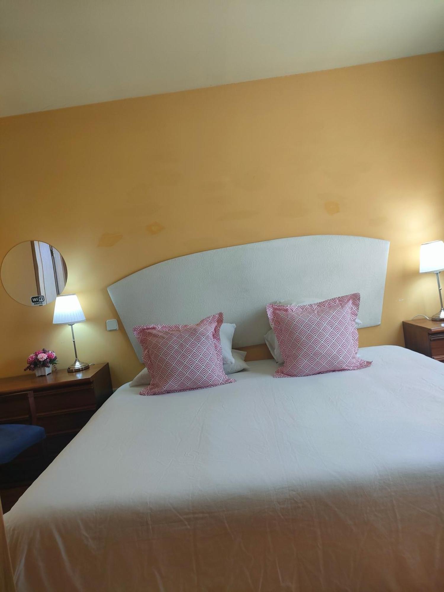 Homey Stays Anover de Tajo Ngoại thất bức ảnh