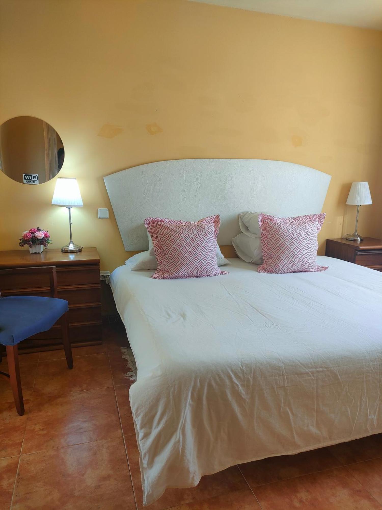 Homey Stays Anover de Tajo Ngoại thất bức ảnh